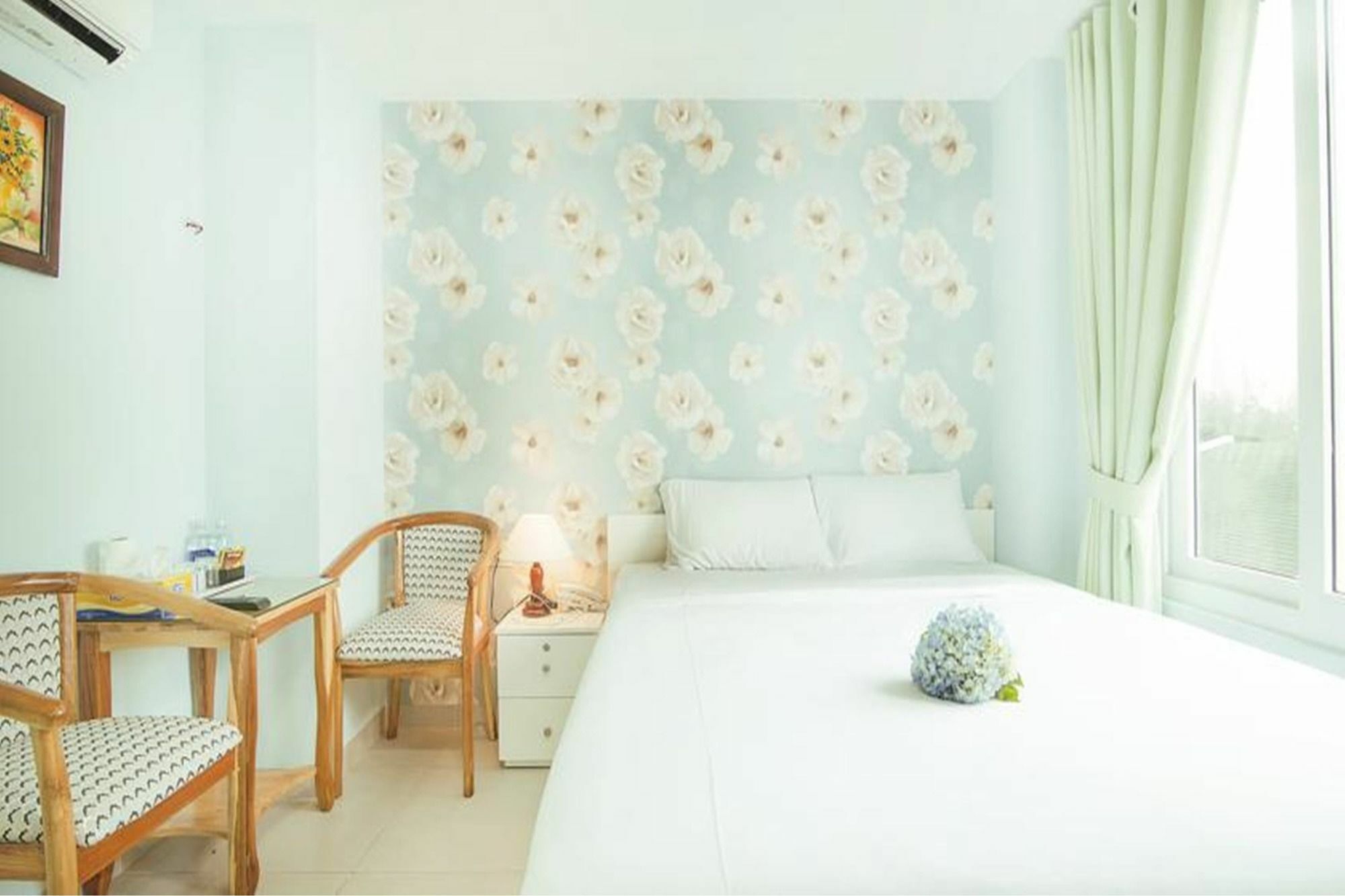 Max Sunflower Ho Chi Minh City Exterior photo